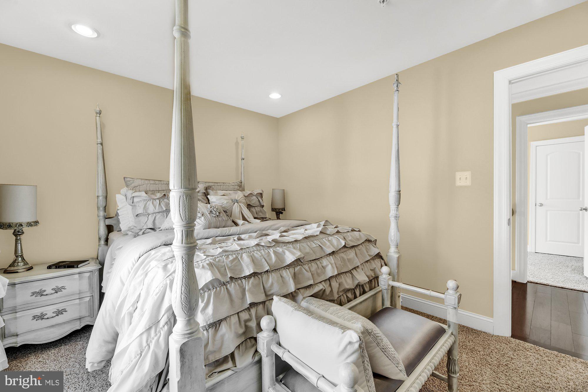 LEELAND WOODS - Residential