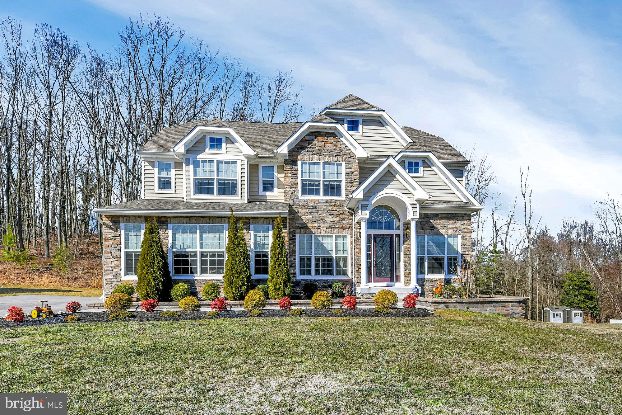 LEELAND WOODS - Residential