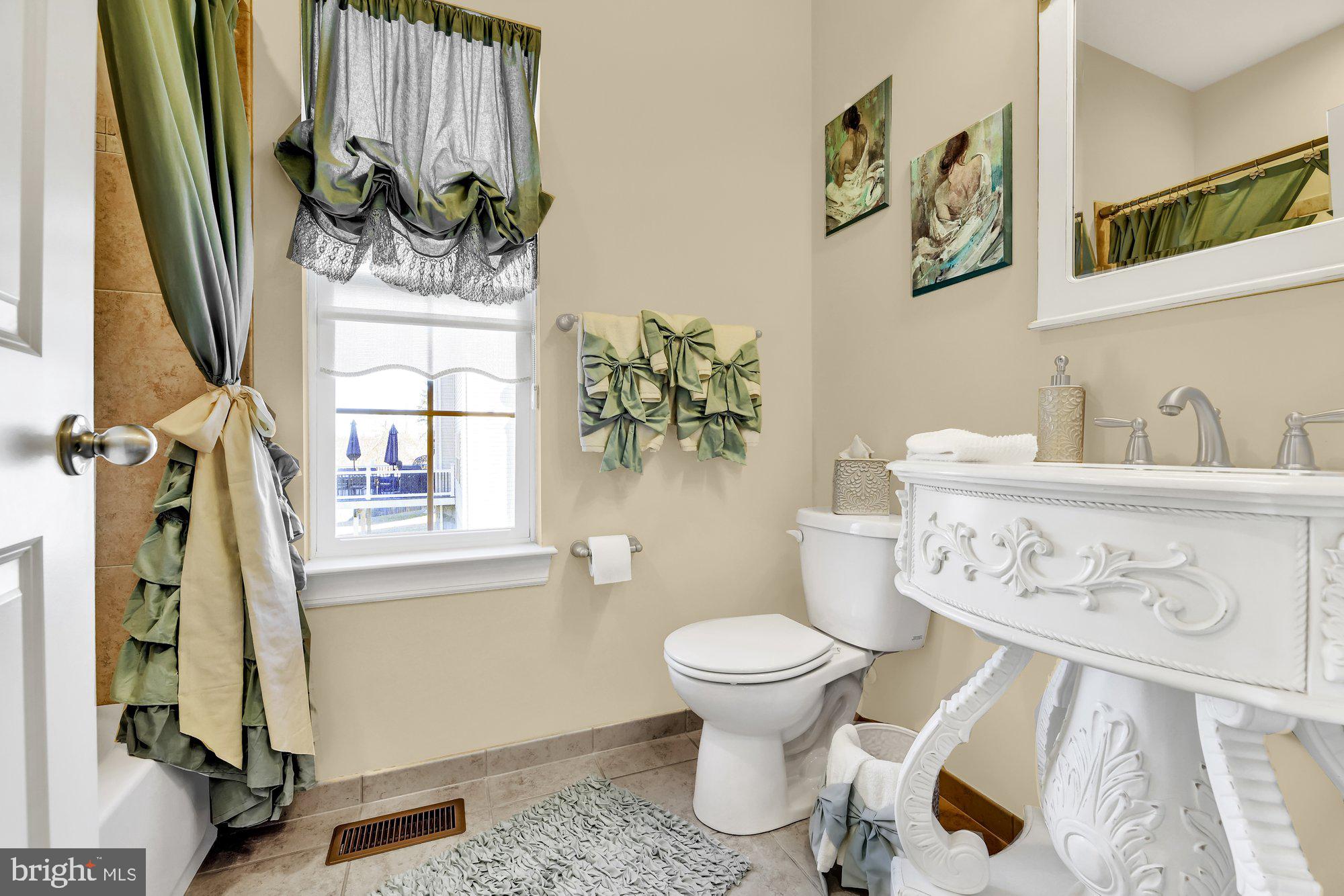 LEELAND WOODS - Residential