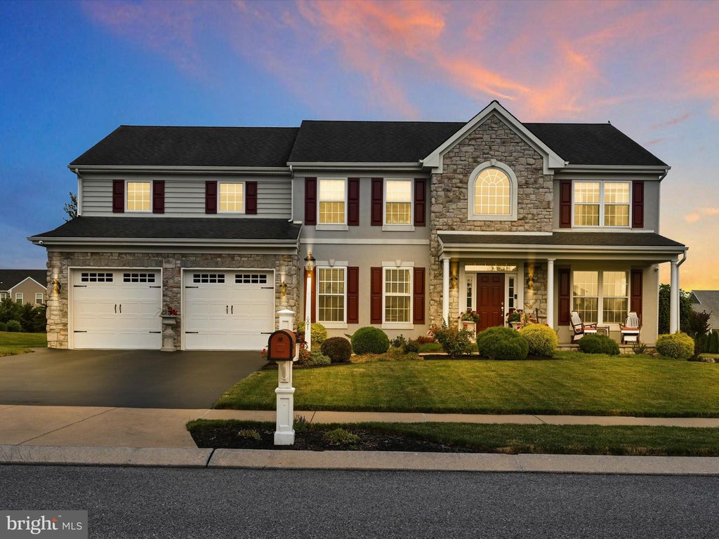 Photo of 601 GREENHEDGE DR, LANCASTER, PA 17603 (MLS # PALA2036700)