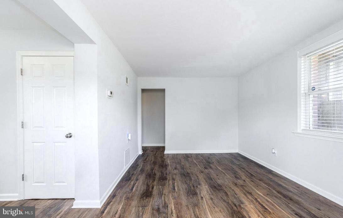 IVERSON MEWS CONDOMINIUM - Residential