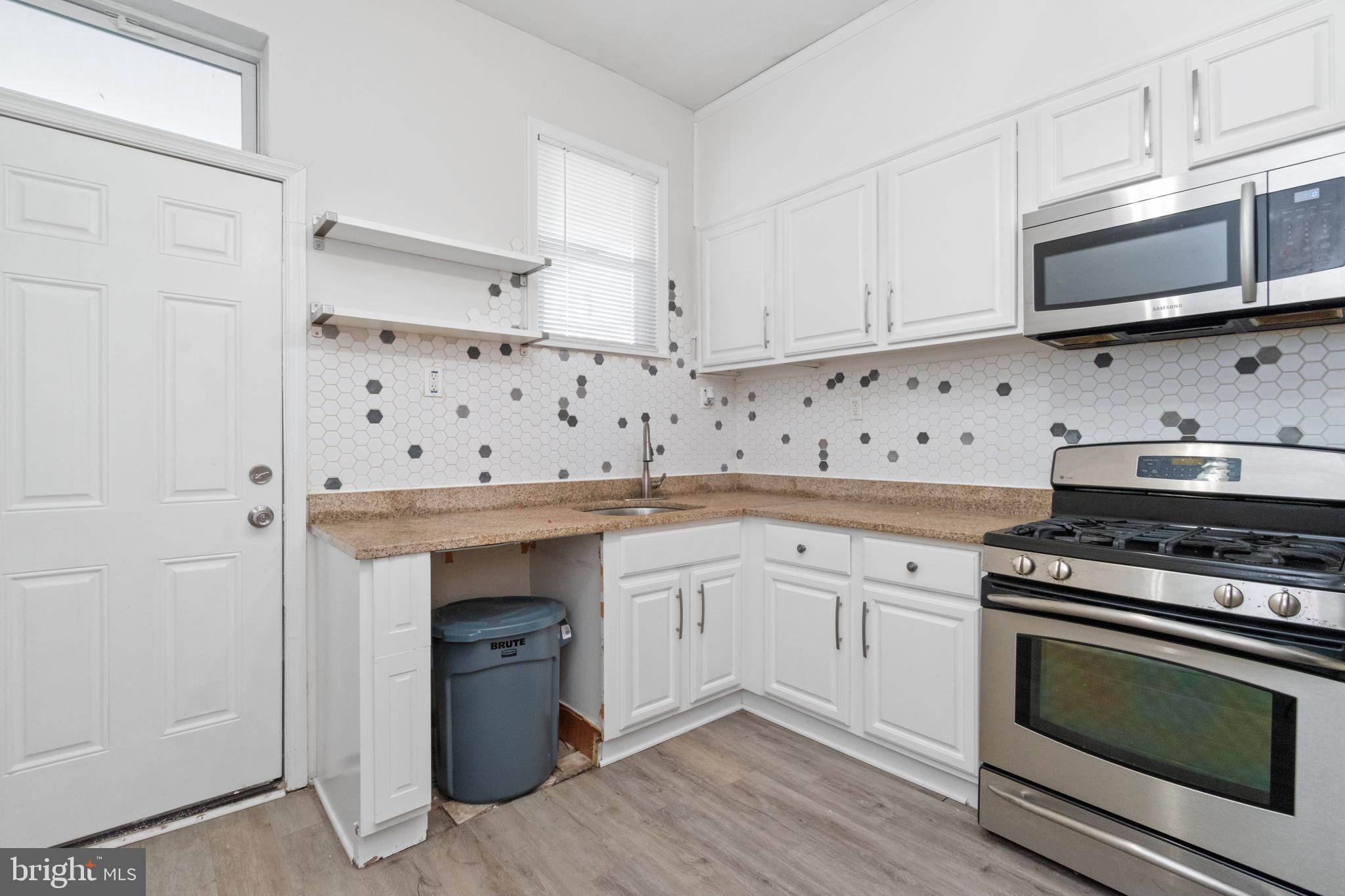 MONDAWMIN - Residential Lease