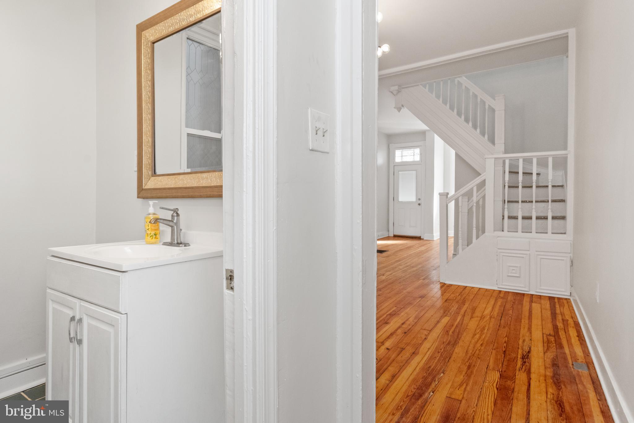 MONDAWMIN - Residential Lease