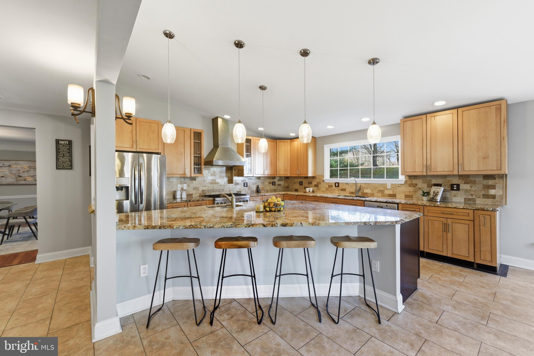 SHERWOOD FOREST MANOR - Residential