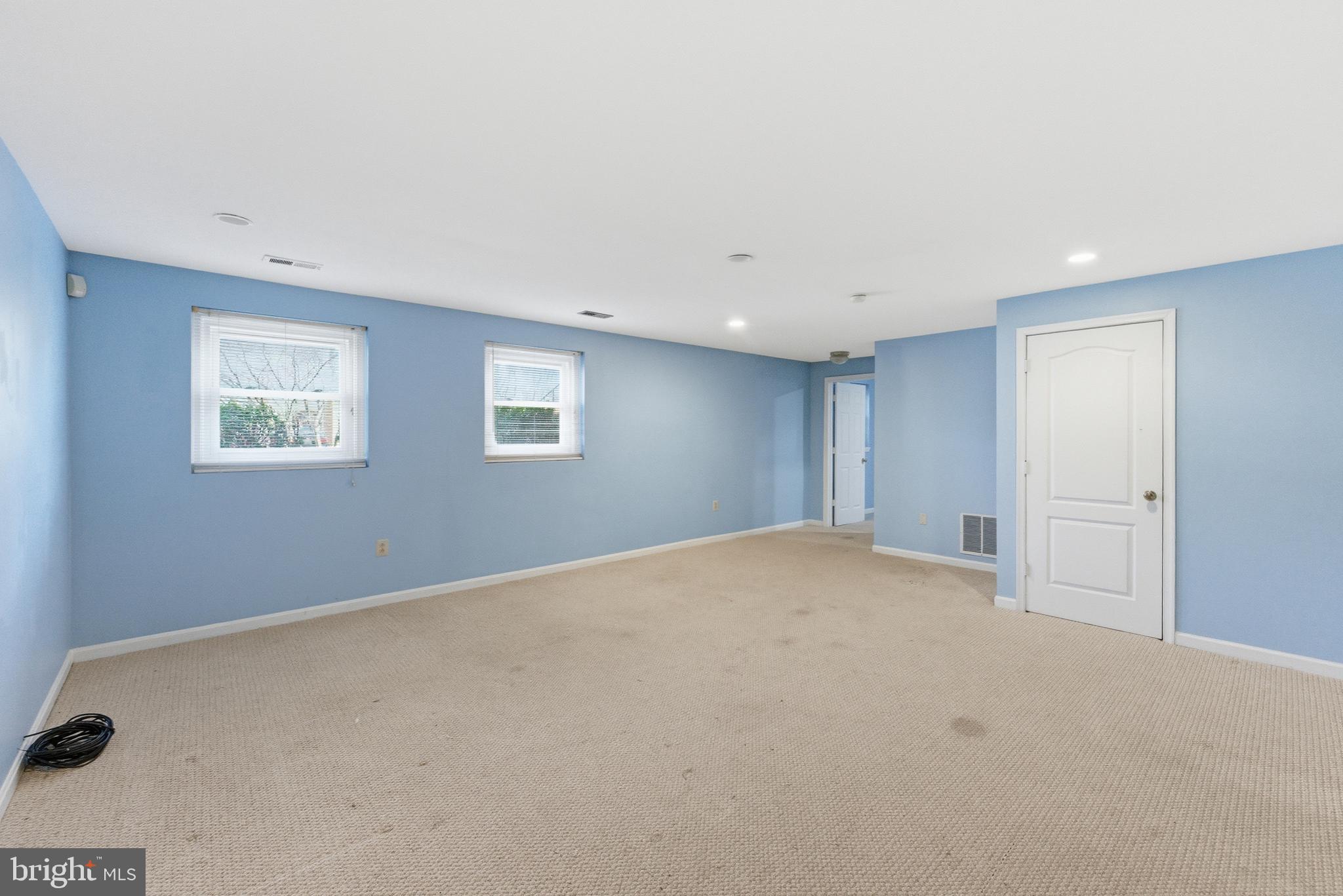 SHERWOOD FOREST MANOR - Residential