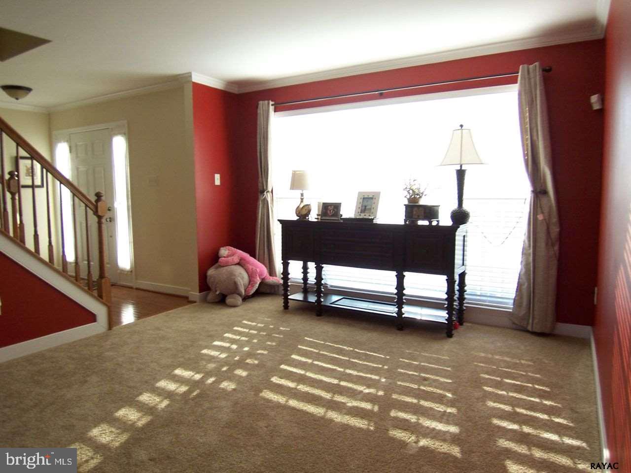 LOGANS RESERVE - Residential