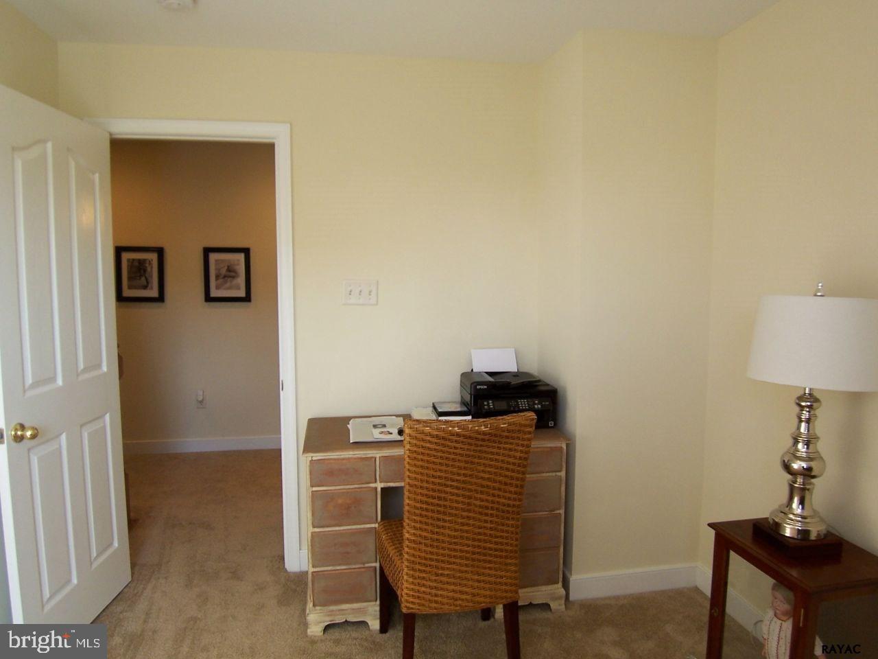 LOGANS RESERVE - Residential