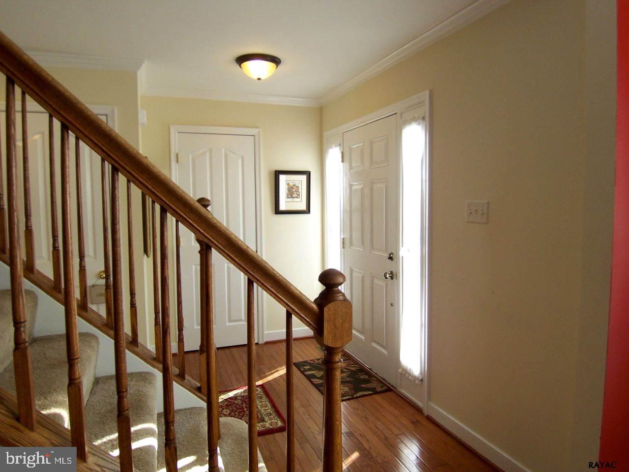 LOGANS RESERVE - Residential