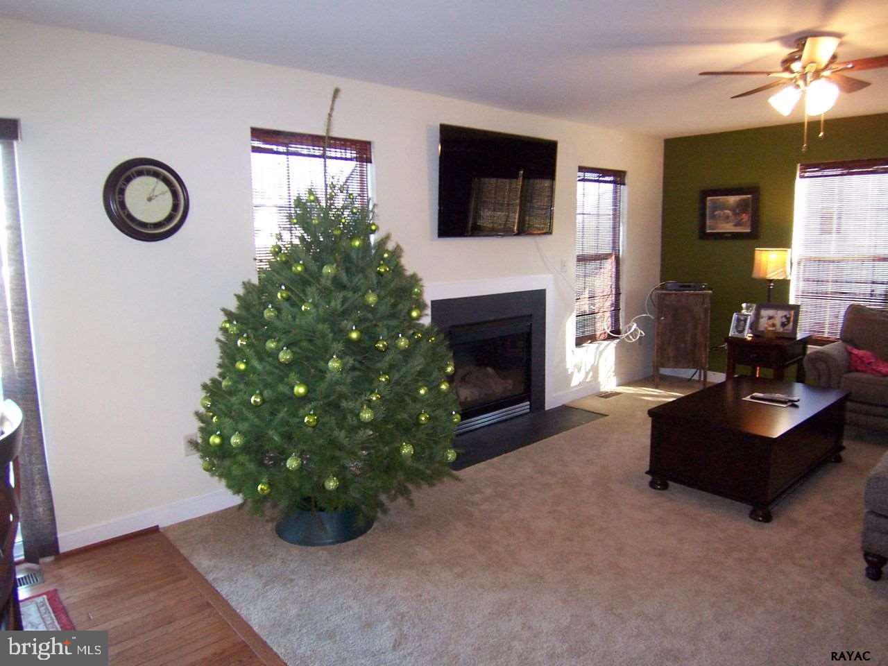 LOGANS RESERVE - Residential