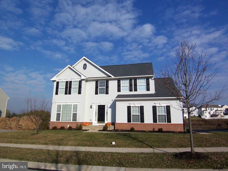 Exceptional home in Logan's Reserve - like owning brand new but for tens of thousands less! Low tax assess saves $$$.  Check out all the new upgrades in 2013: new granite counters & KIT island, new interior/exterior light fixtures, new SS appl, new front load washer & dryer! Over $55K in upgrades! Side load gar, gas FP, 9ft ceiling in walkout bsmt w/FBA rough in!