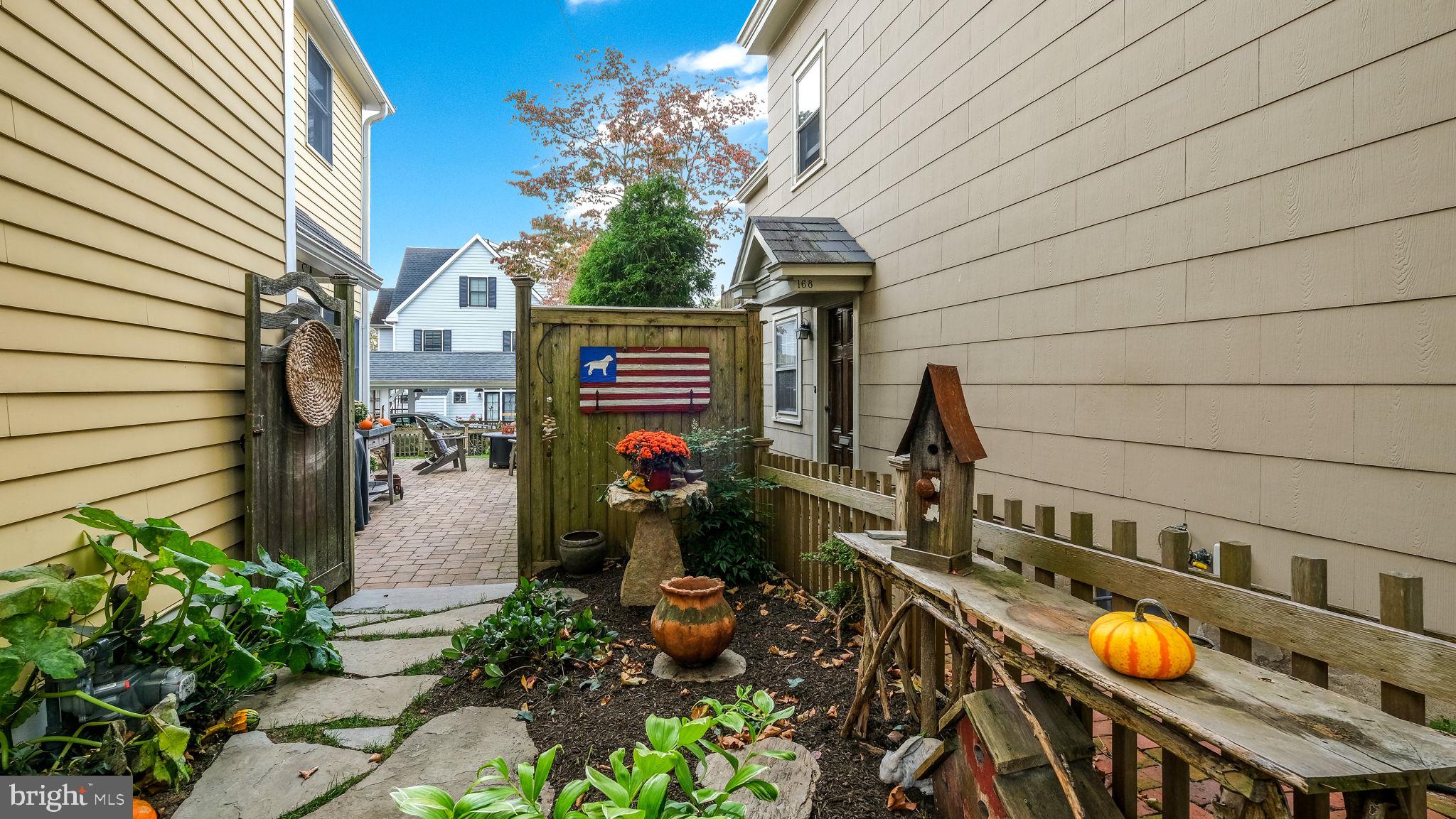 DOYLESTOWN BORO - Residential