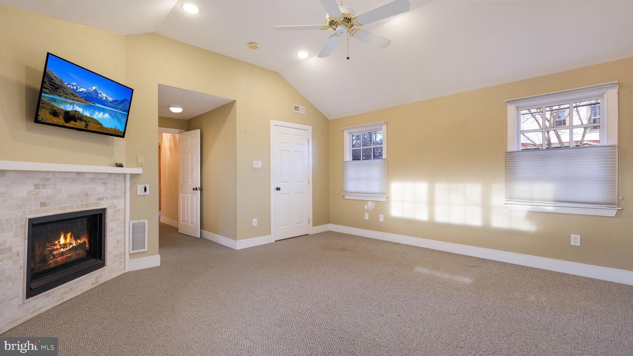 DOYLESTOWN BORO - Residential