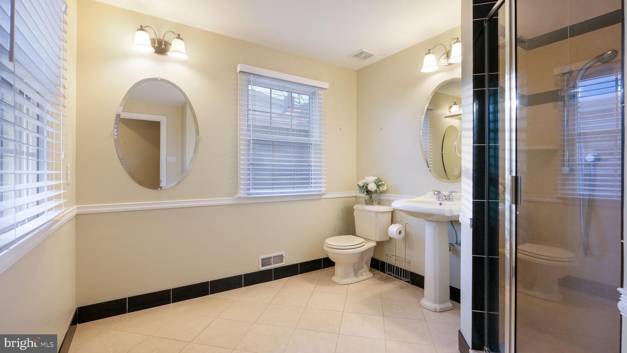 DOYLESTOWN BORO - Residential