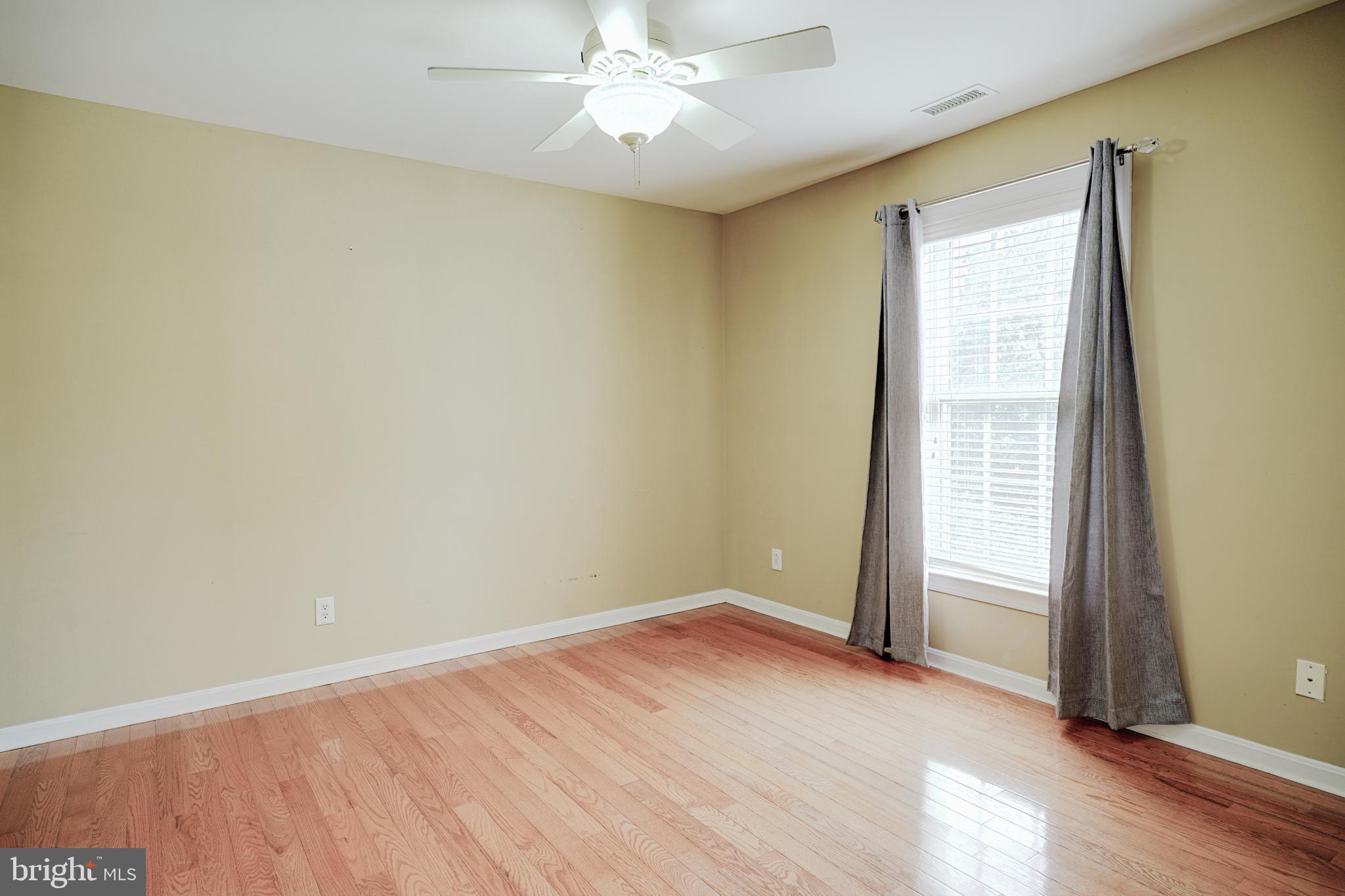 RIDINGS AT HUN RUN - Residential Lease