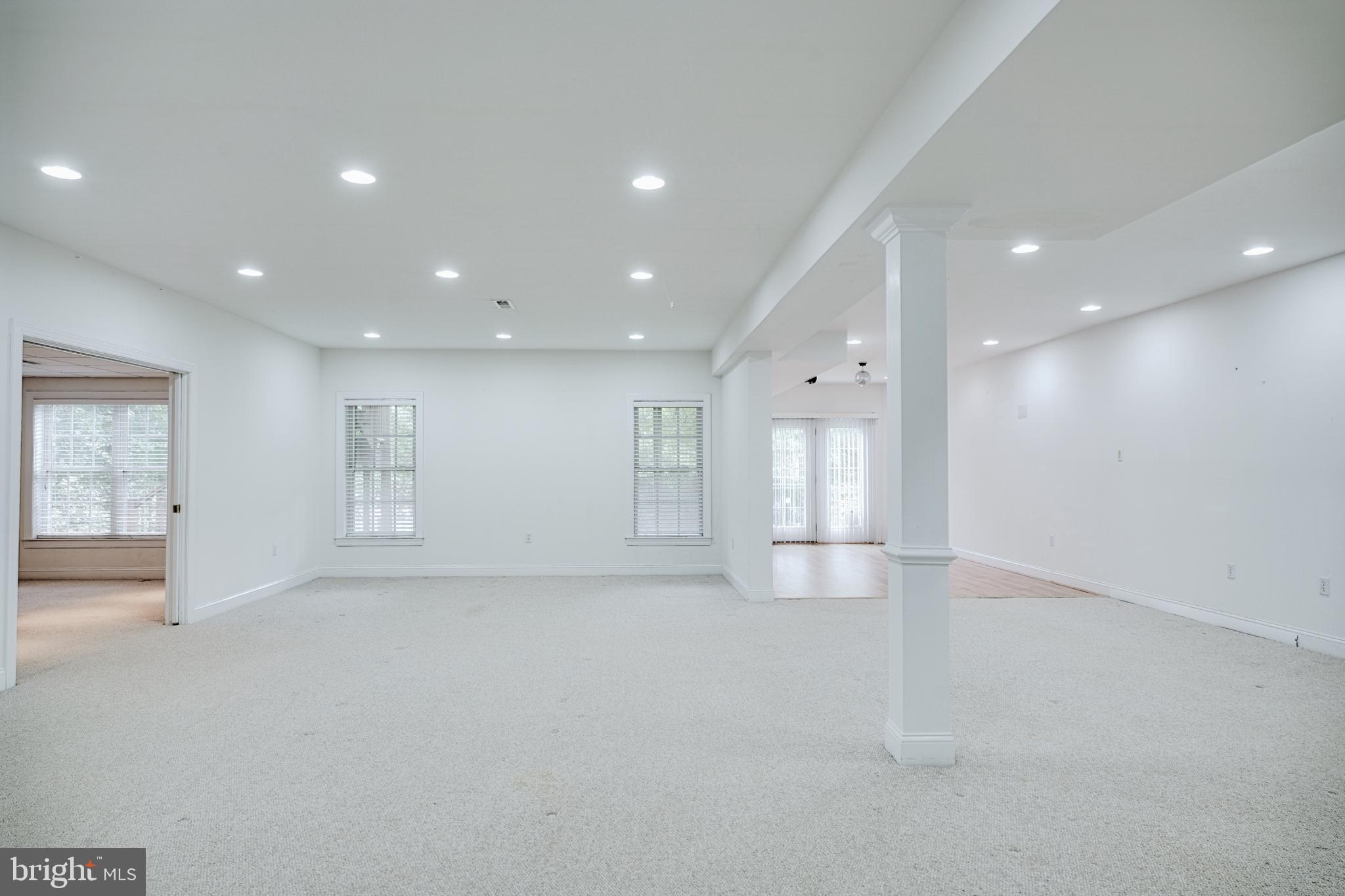 RIDINGS AT HUN RUN - Residential Lease