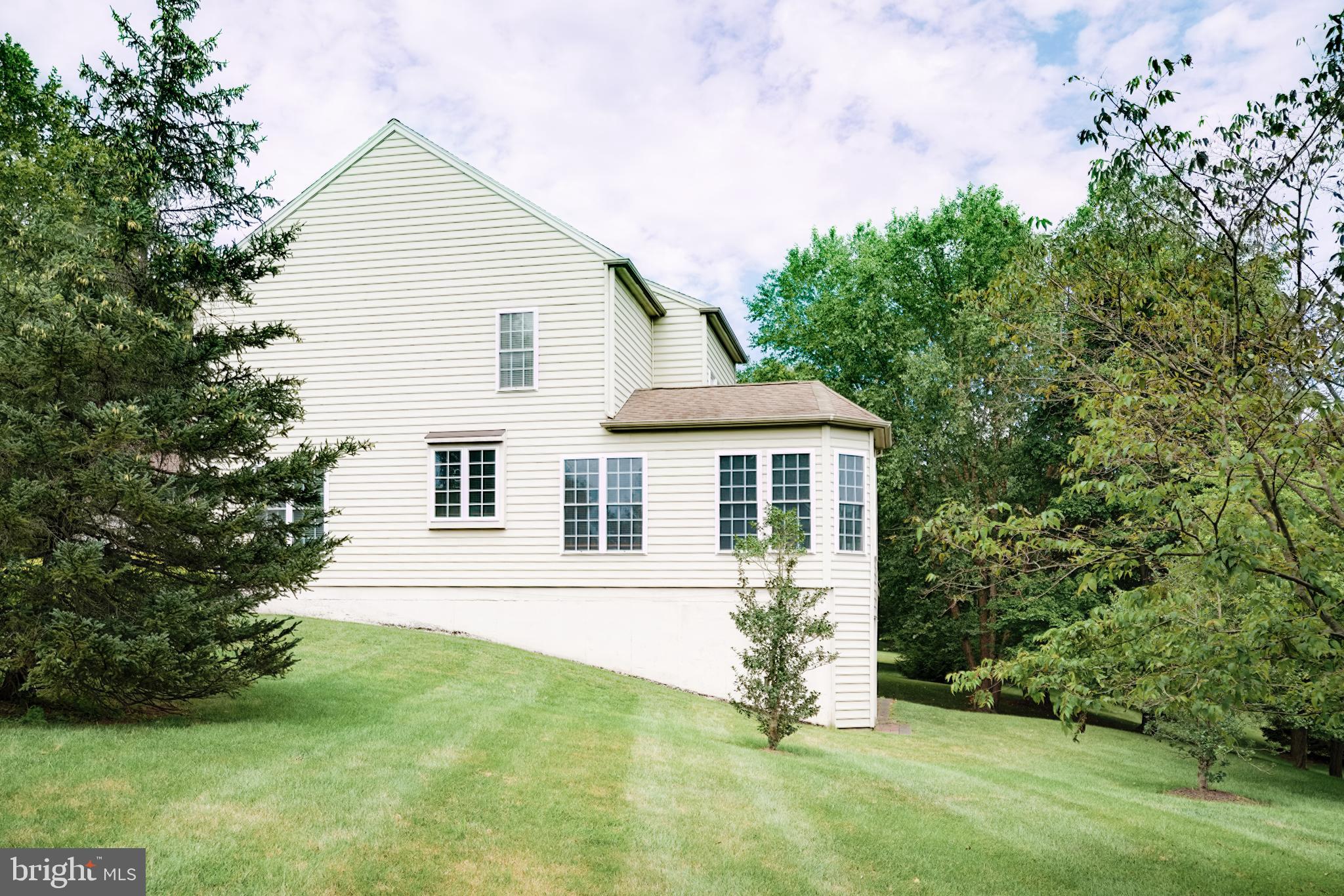 RIDINGS AT HUN RUN - Residential Lease