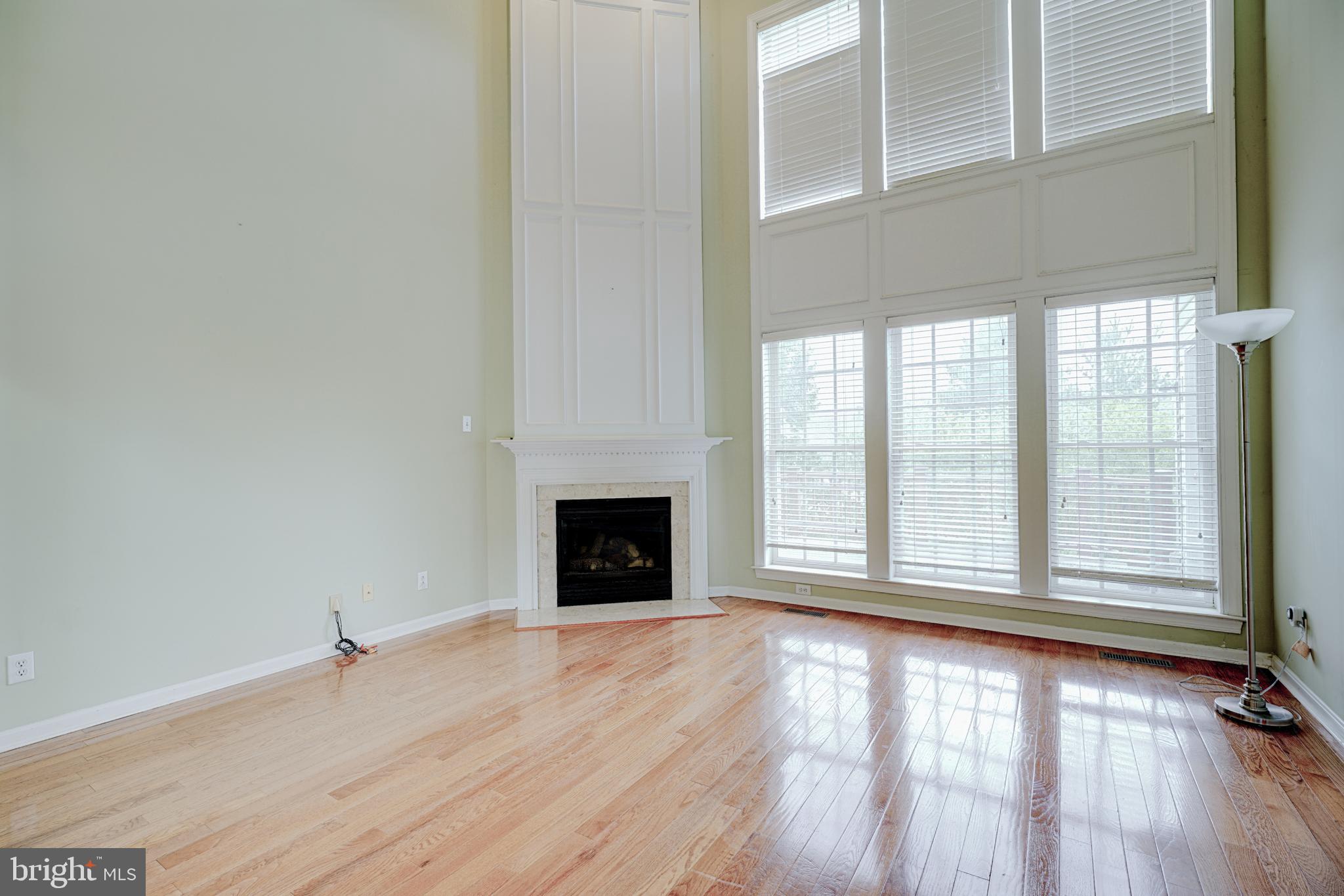 RIDINGS AT HUN RUN - Residential Lease