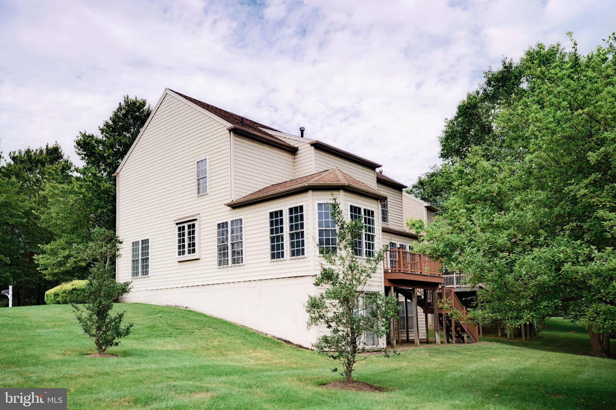 RIDINGS AT HUN RUN - Residential Lease