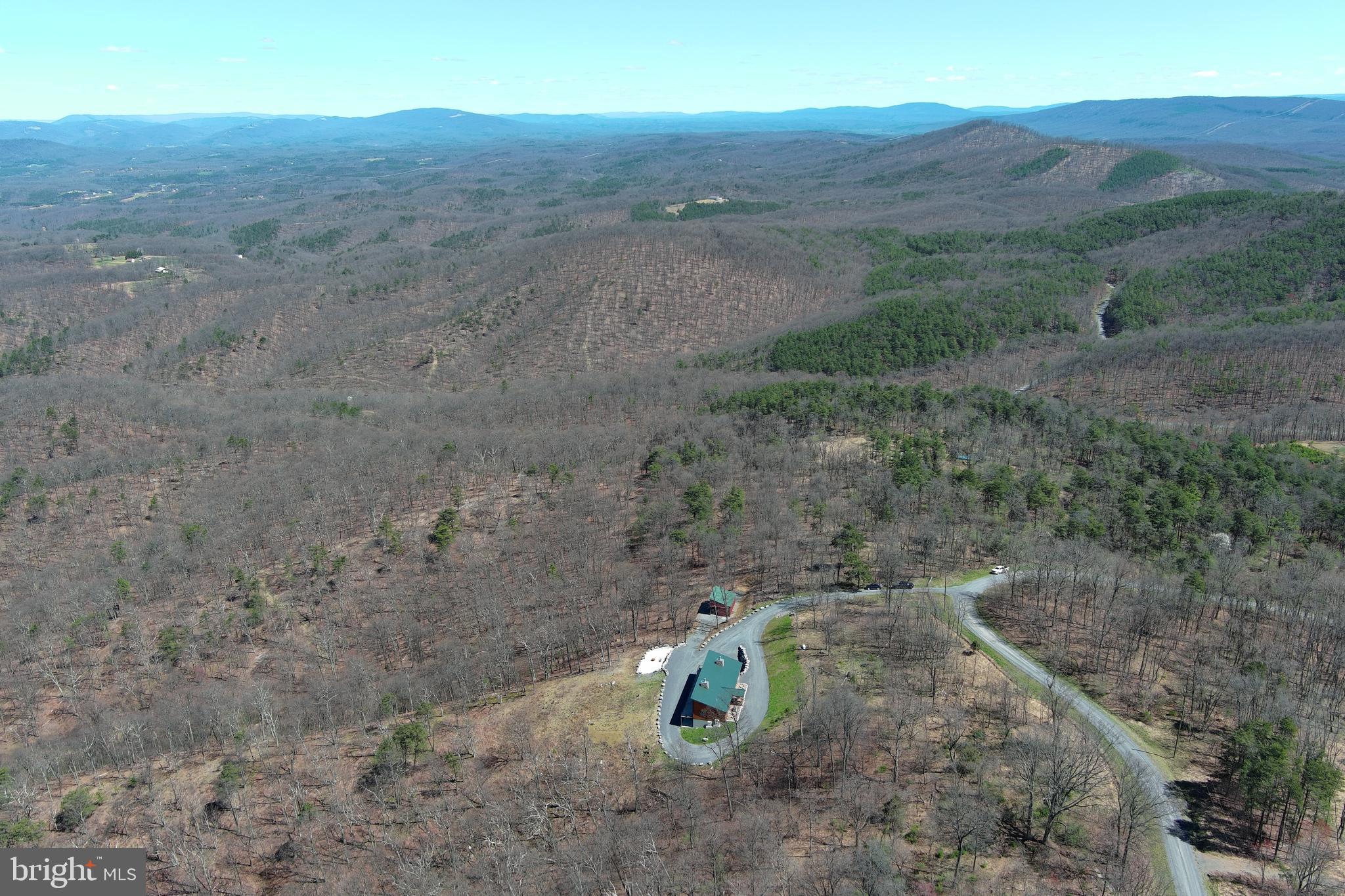 BLUFFS ON THE POTOMAC - Residential