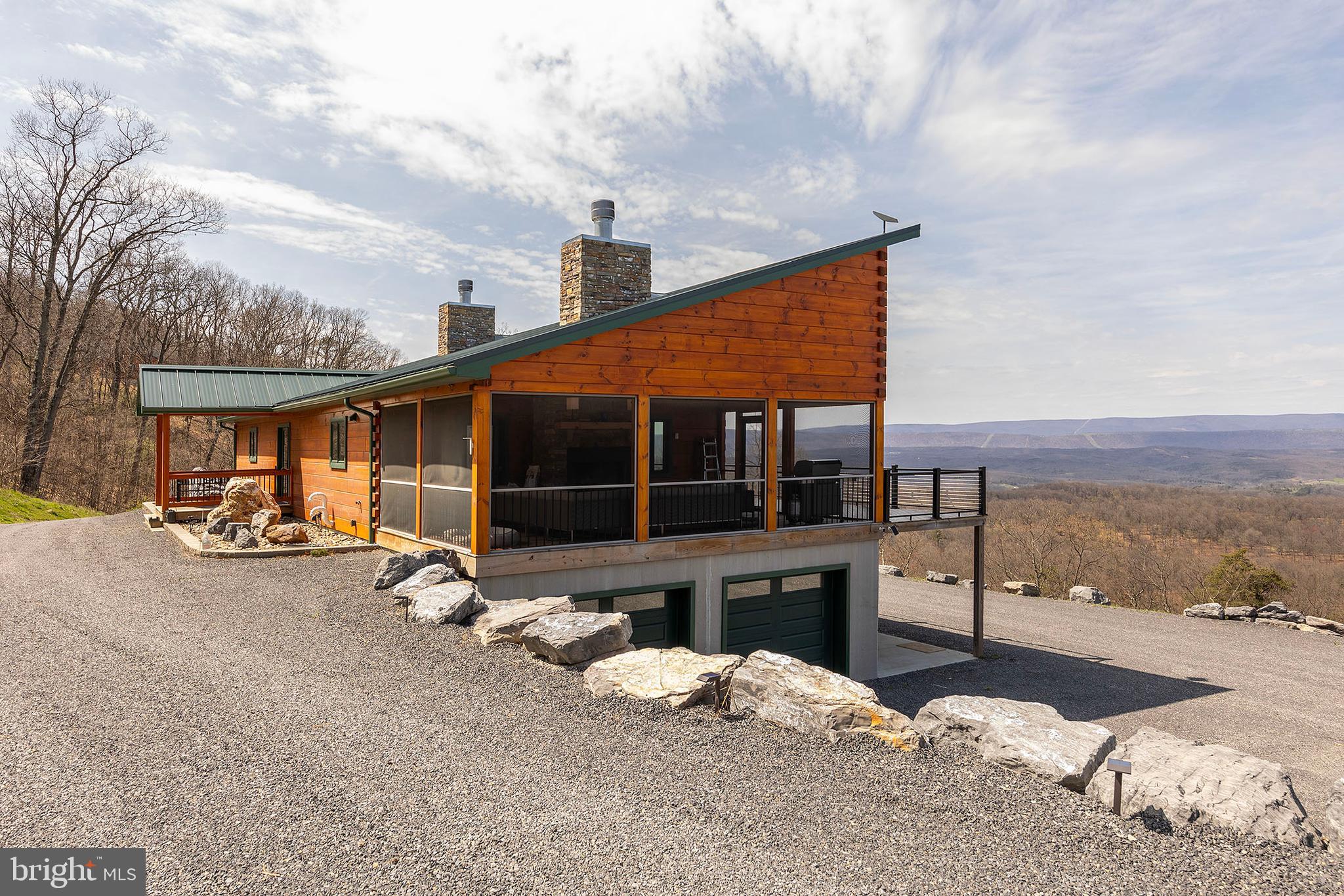 BLUFFS ON THE POTOMAC - Residential