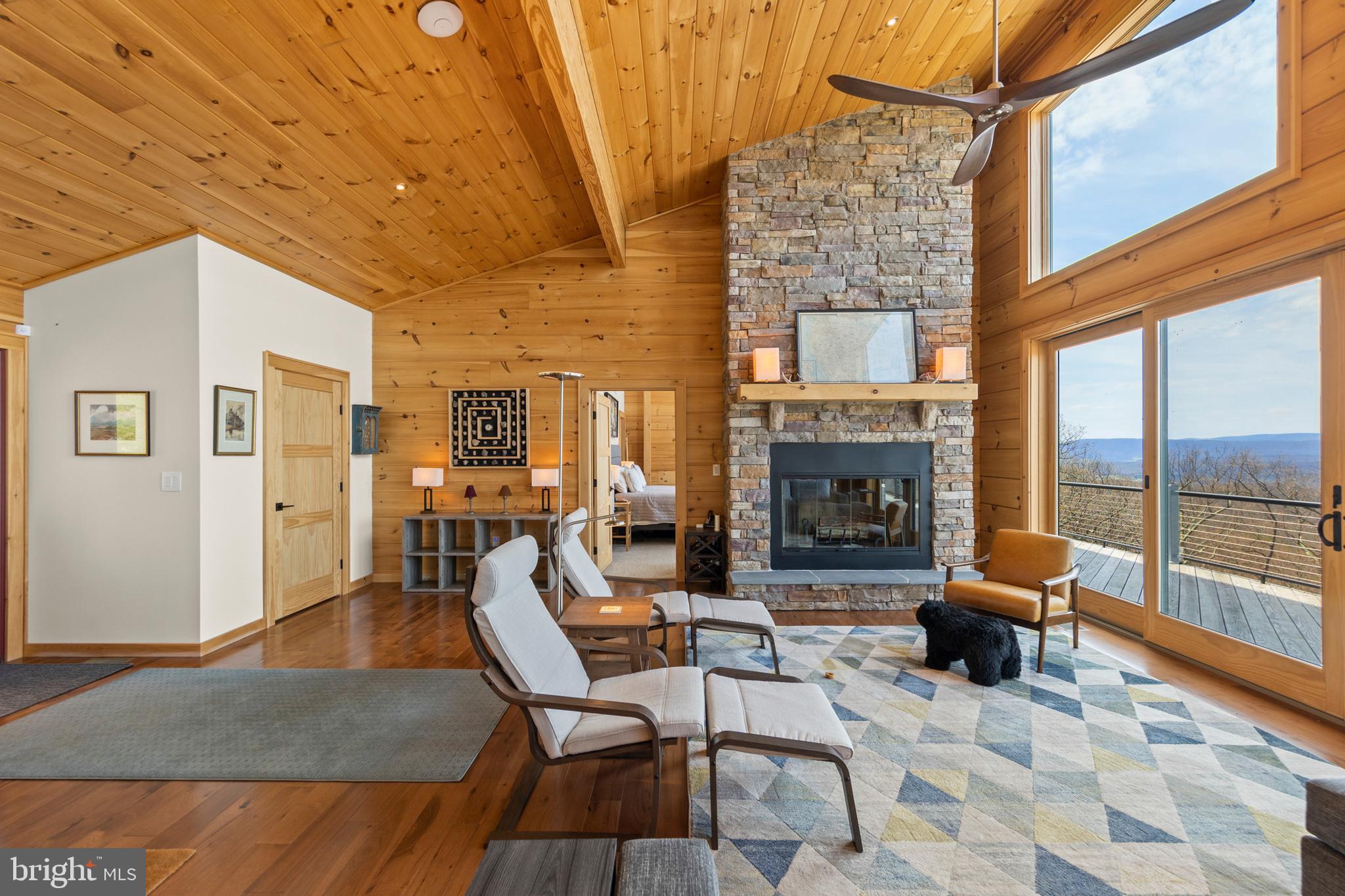 BLUFFS ON THE POTOMAC - Residential