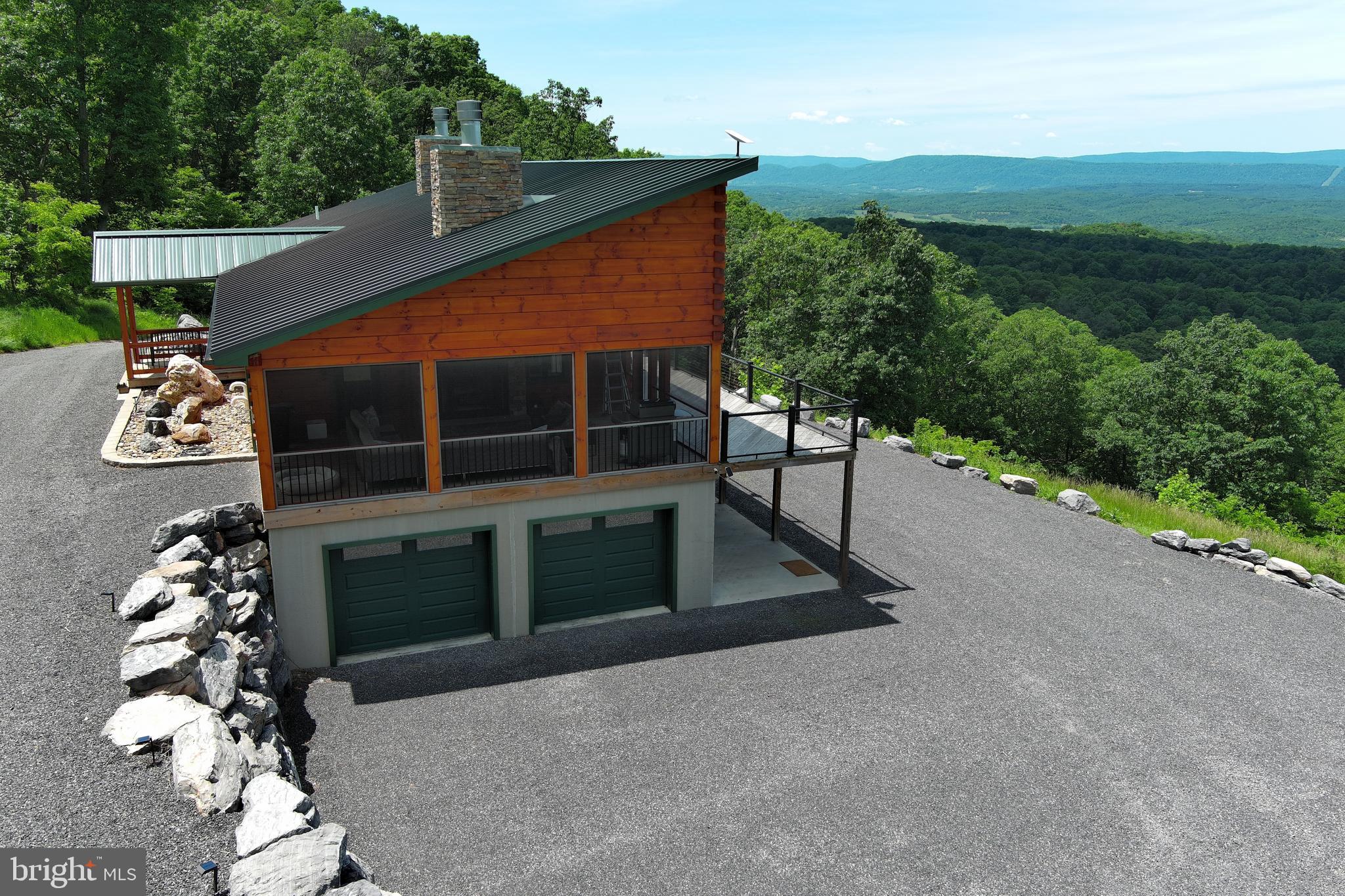 BLUFFS ON THE POTOMAC - Residential