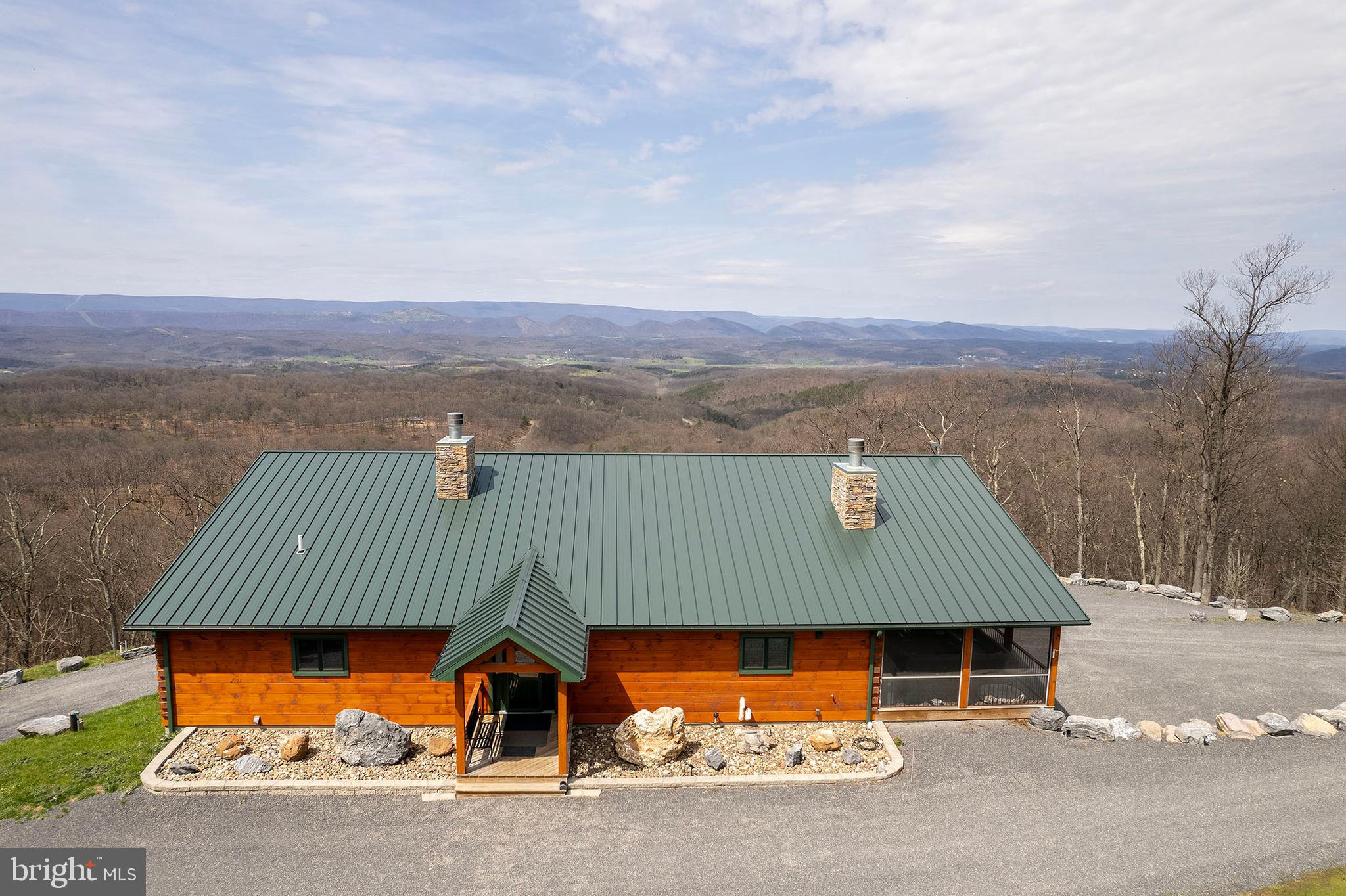 BLUFFS ON THE POTOMAC - Residential