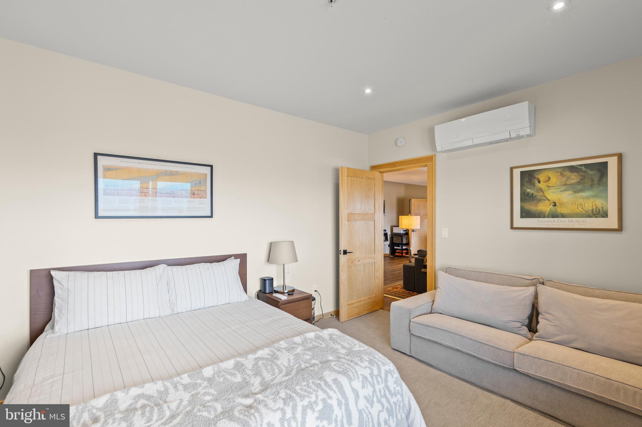 BLUFFS ON THE POTOMAC - Residential