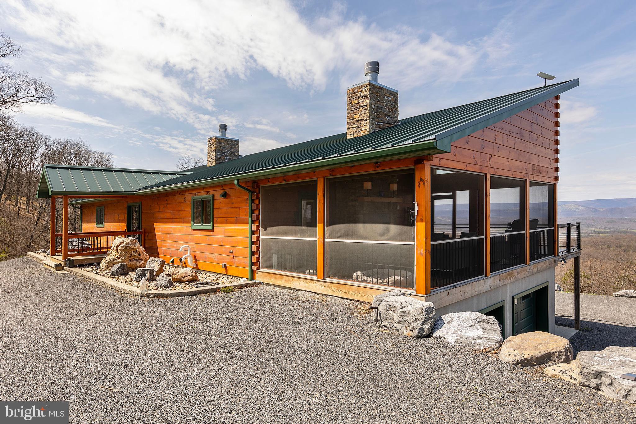 BLUFFS ON THE POTOMAC - Residential