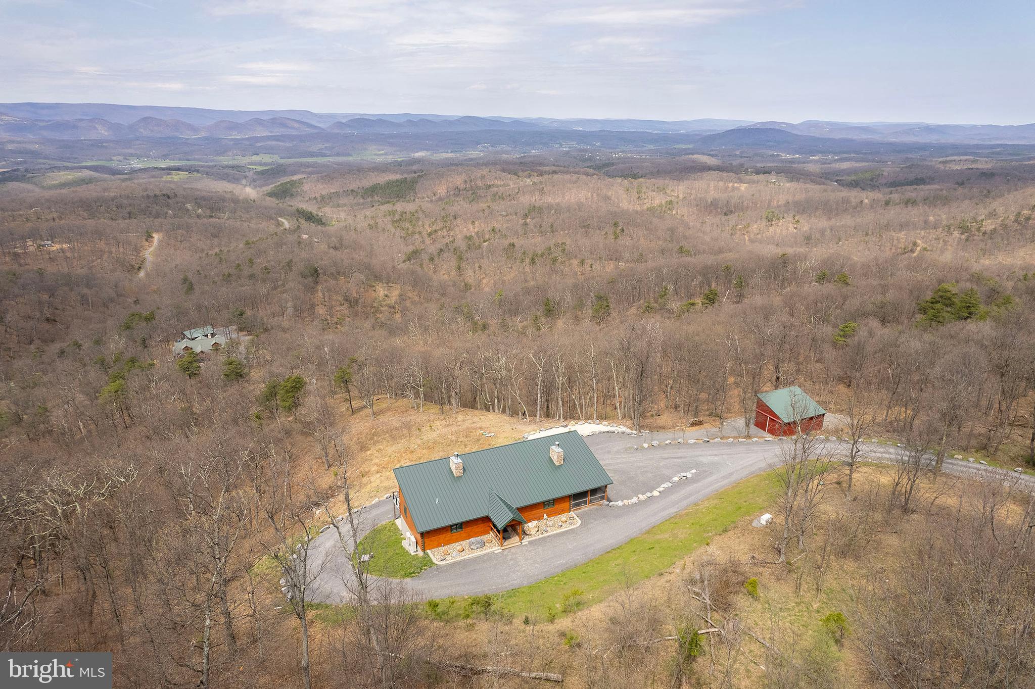 BLUFFS ON THE POTOMAC - Residential