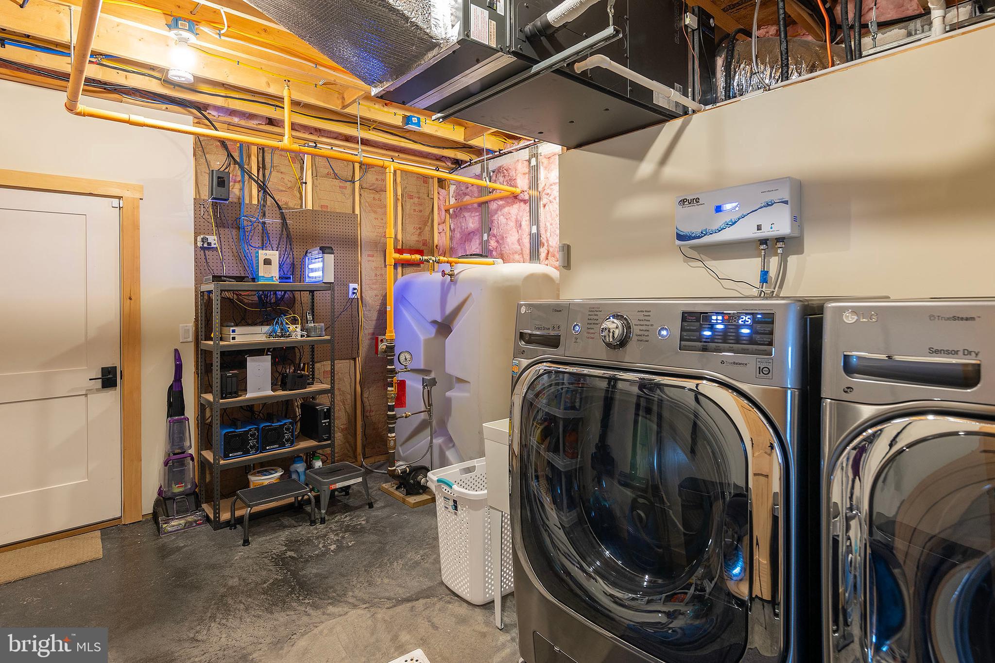 BLUFFS ON THE POTOMAC - Residential