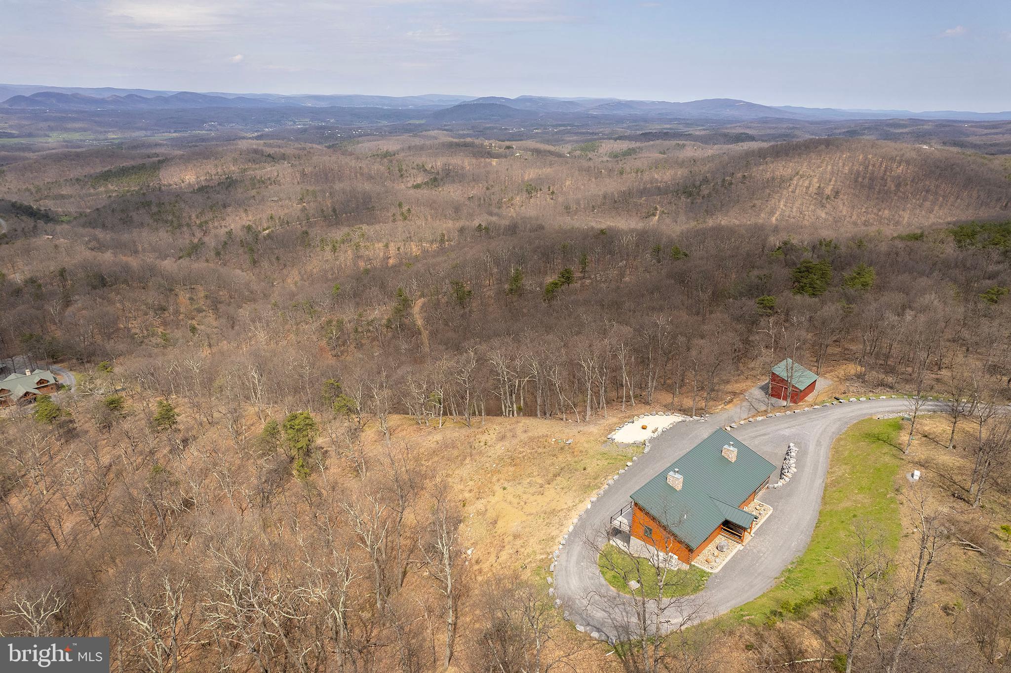 BLUFFS ON THE POTOMAC - Residential