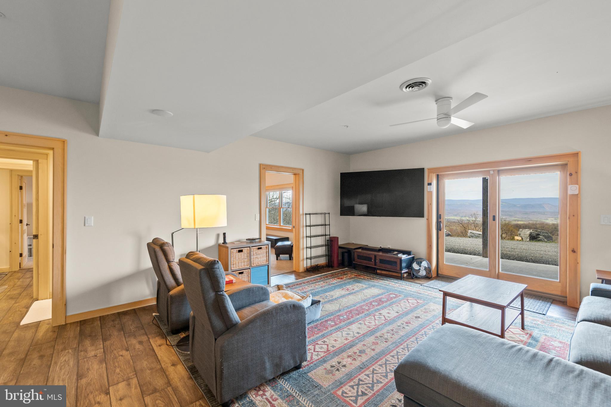 BLUFFS ON THE POTOMAC - Residential