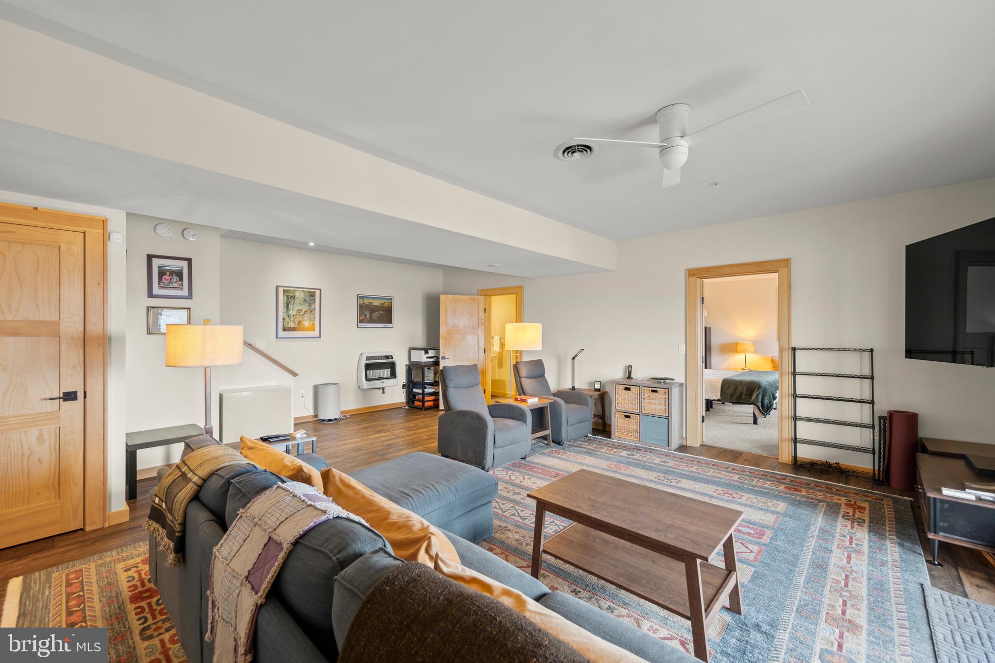 BLUFFS ON THE POTOMAC - Residential