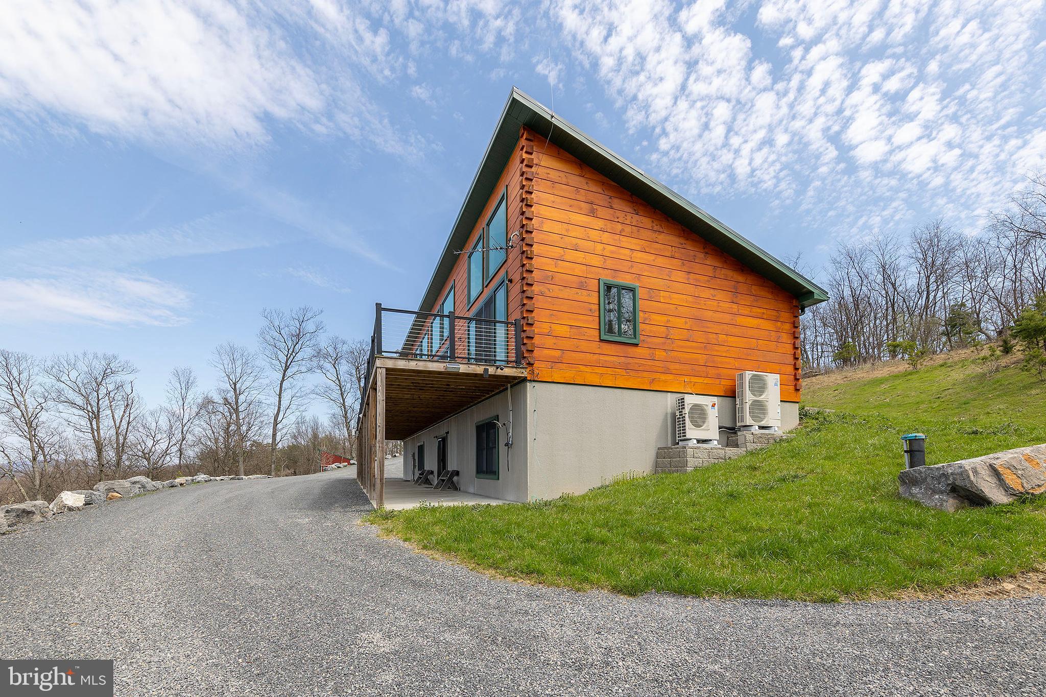 BLUFFS ON THE POTOMAC - Residential
