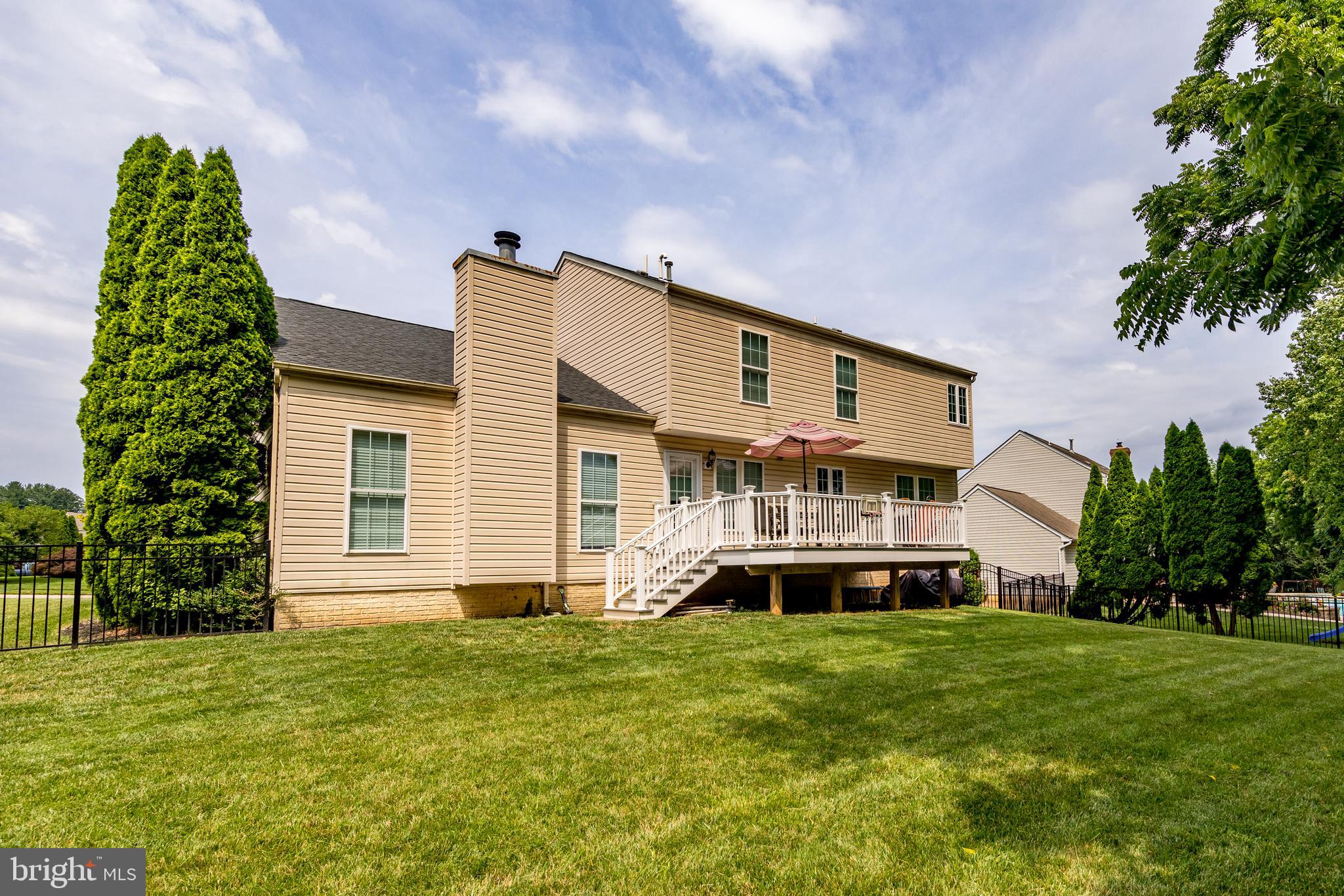 OVERVIEW MANOR - Residential