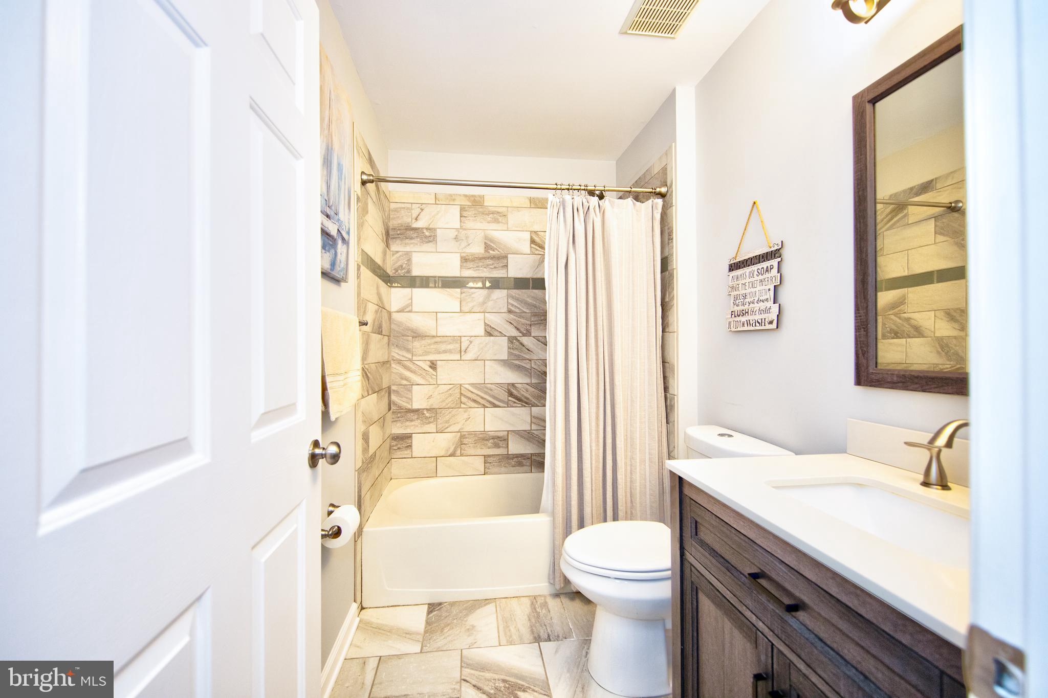 OVERVIEW MANOR - Residential