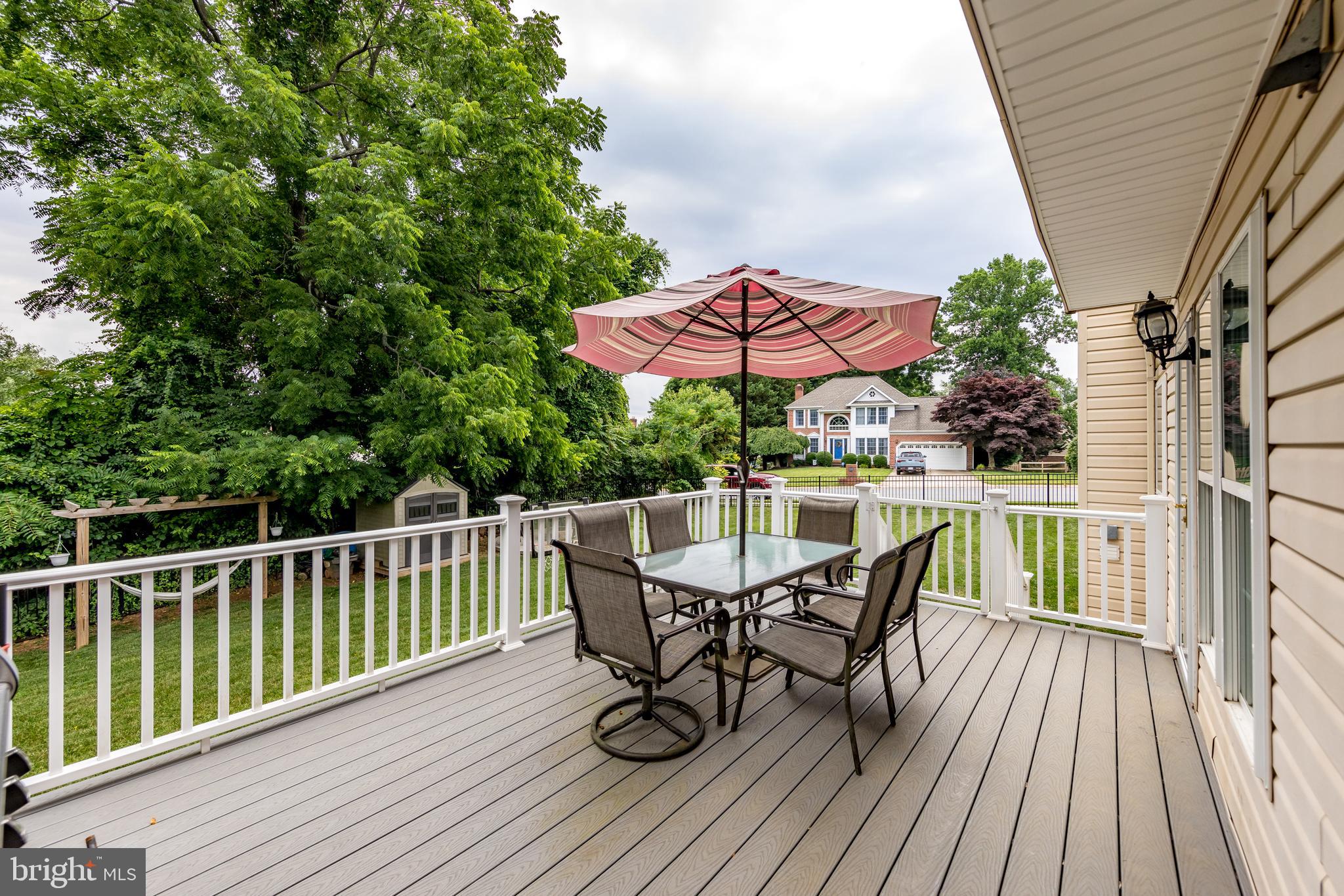 OVERVIEW MANOR - Residential