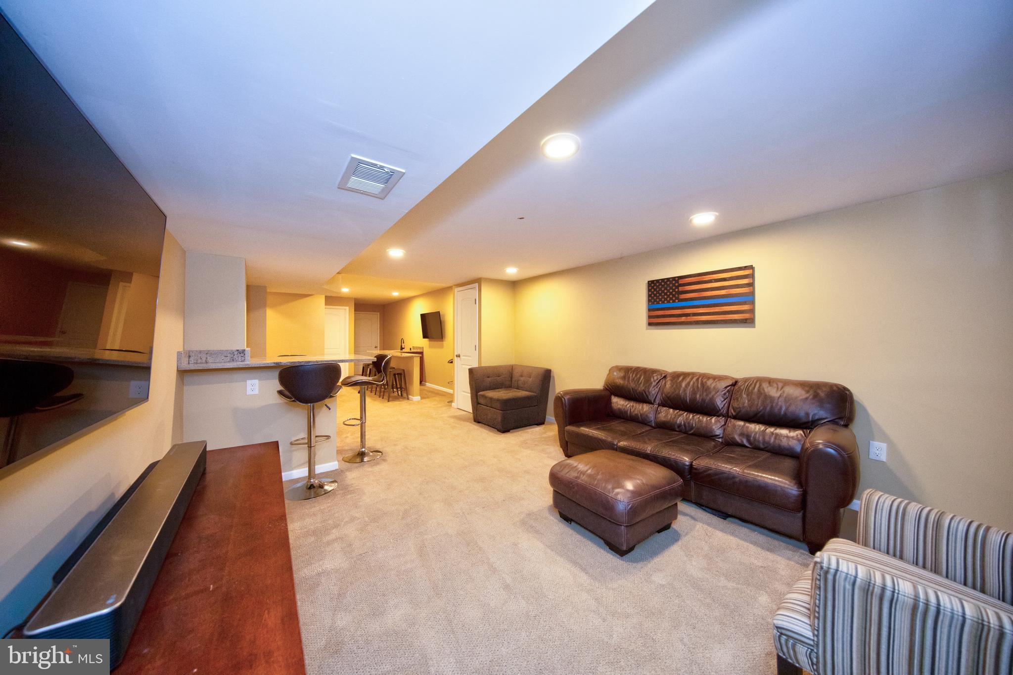 OVERVIEW MANOR - Residential