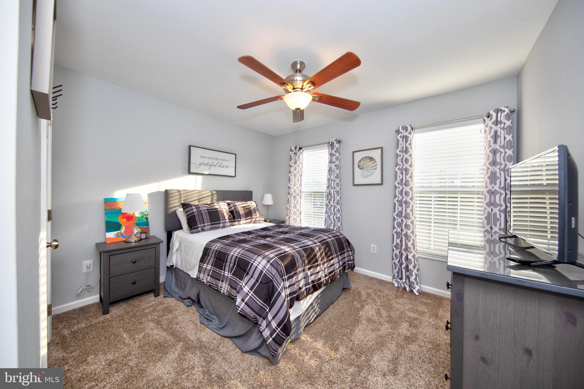 OVERVIEW MANOR - Residential