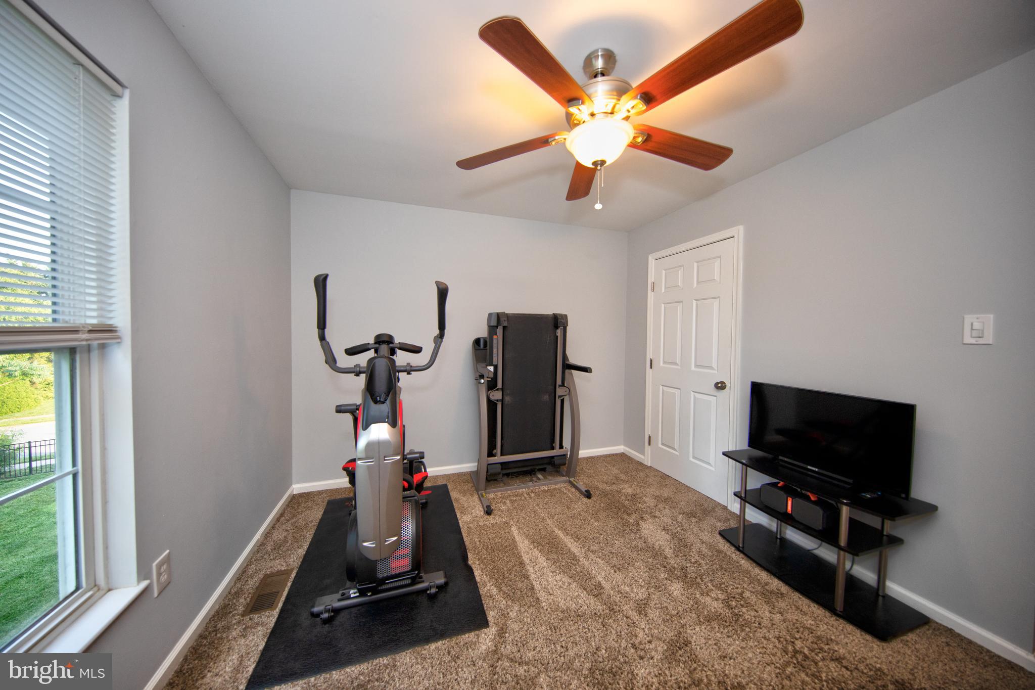 OVERVIEW MANOR - Residential