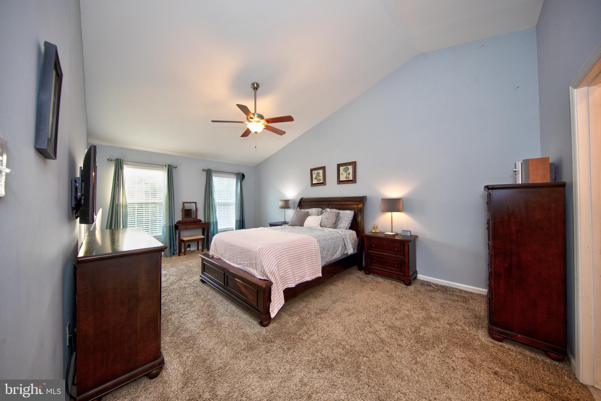 OVERVIEW MANOR - Residential