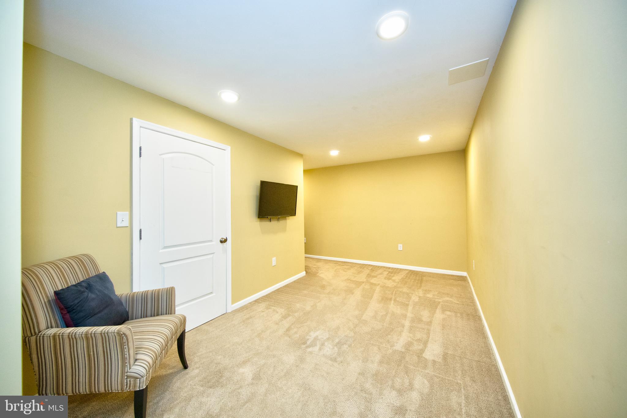 OVERVIEW MANOR - Residential