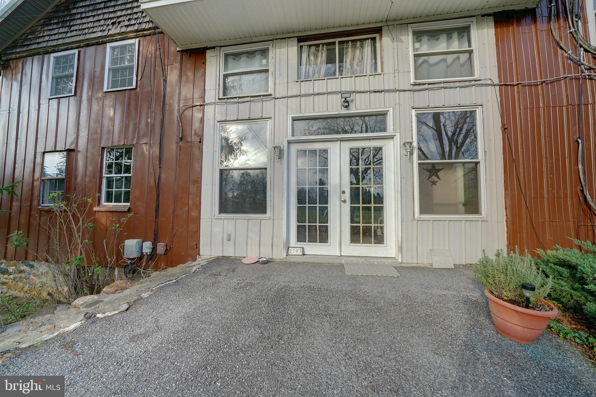 PFEFFERKORN OVERLOOK - Residential Lease