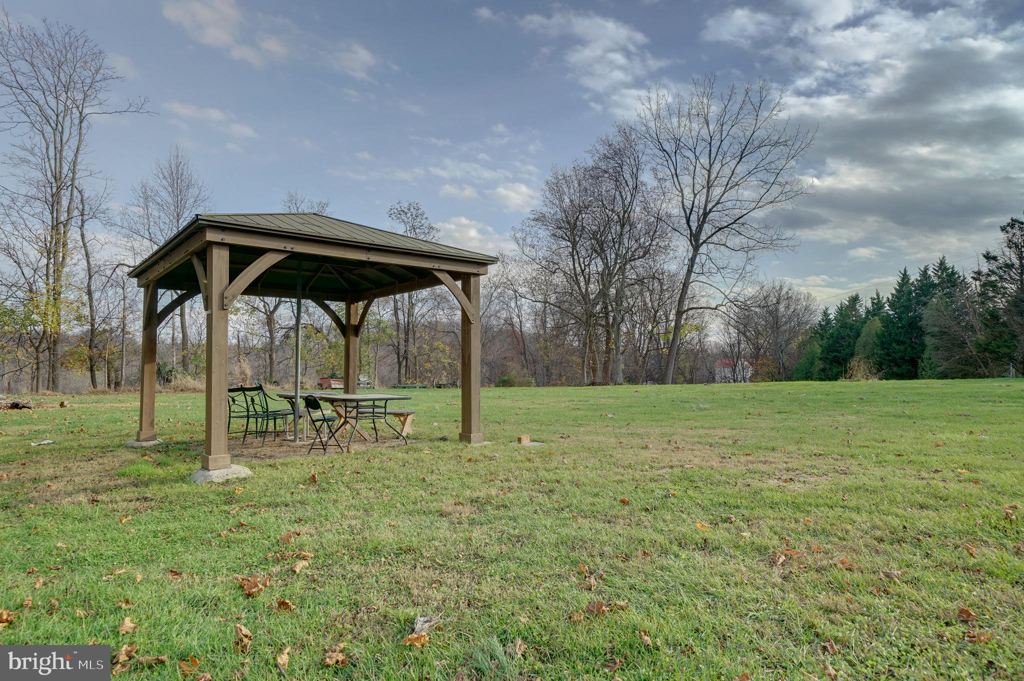 PFEFFERKORN OVERLOOK - Residential Lease