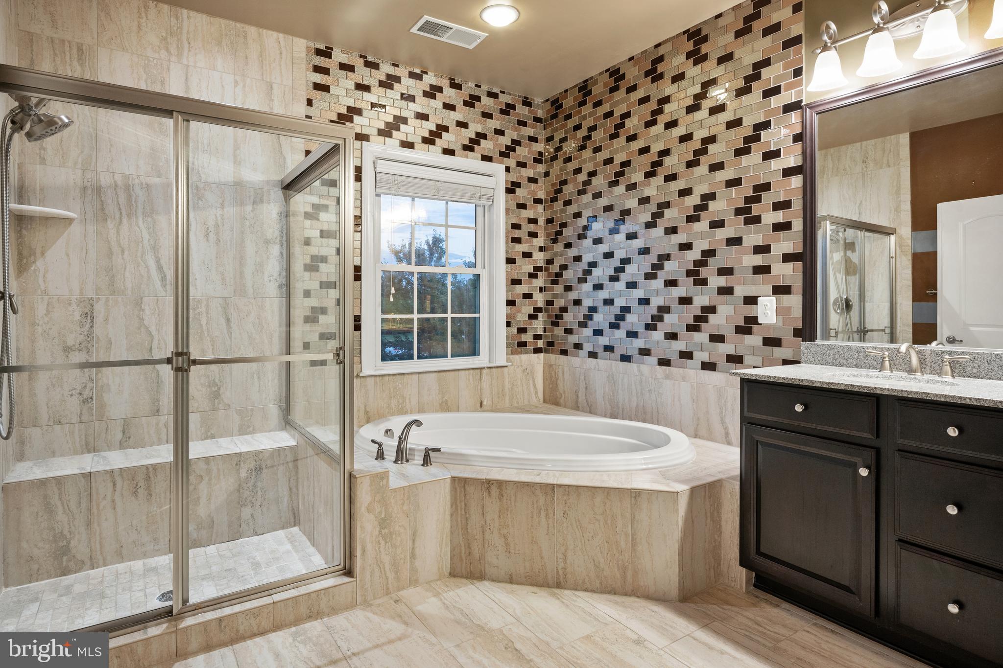 AVONLEA - Residential Lease