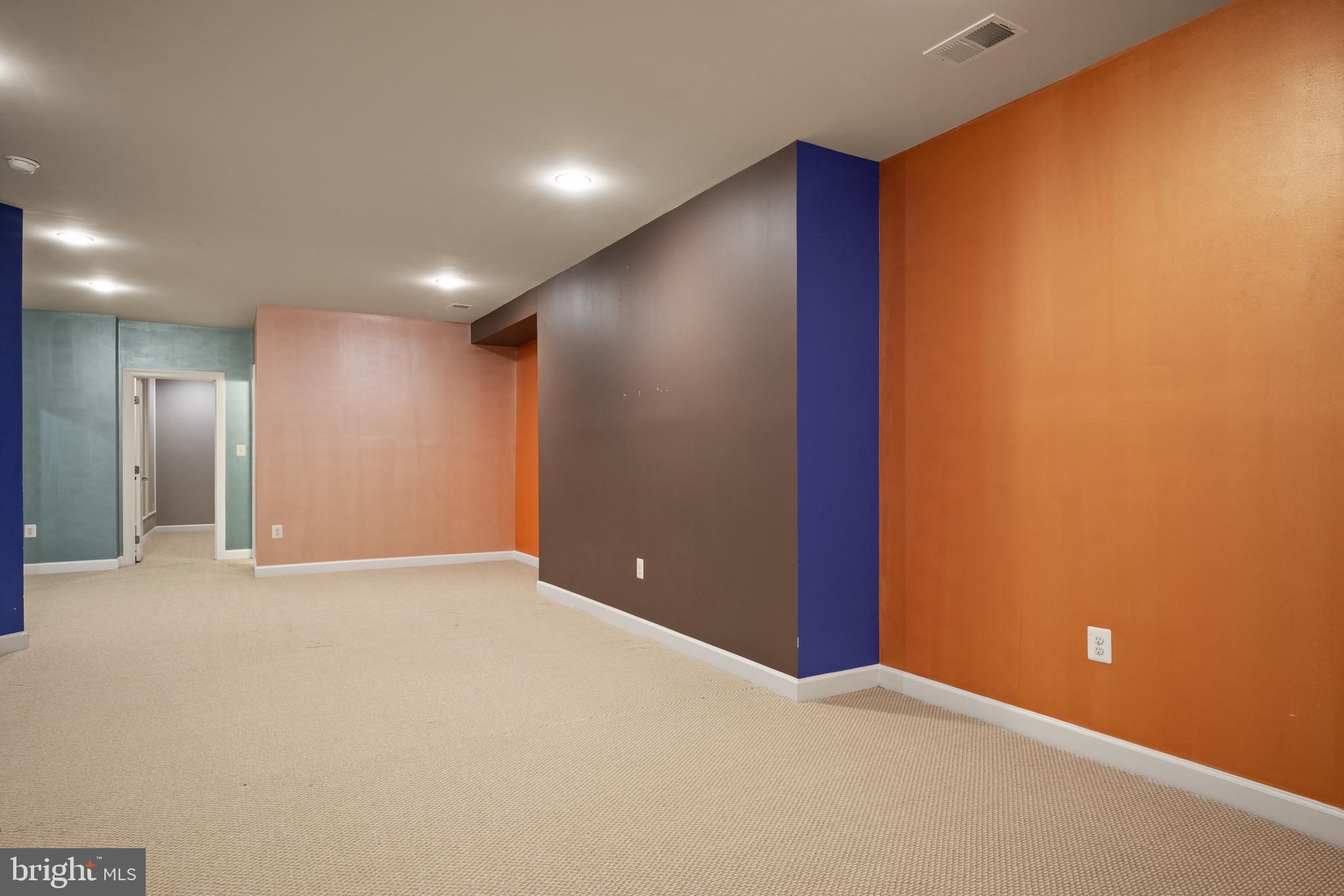 AVONLEA - Residential Lease