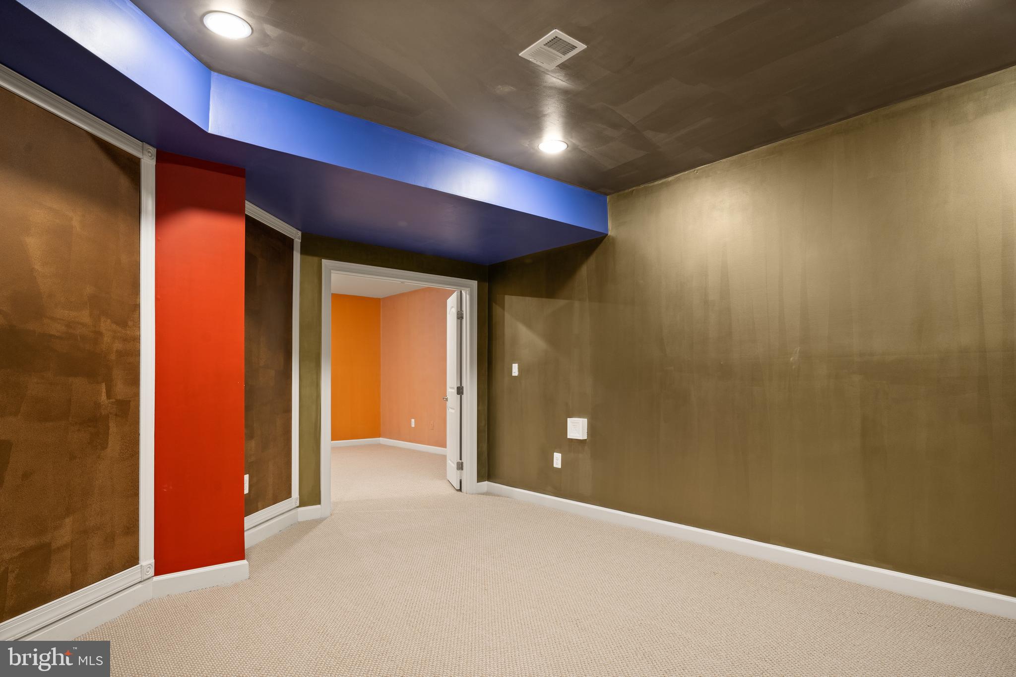 AVONLEA - Residential Lease