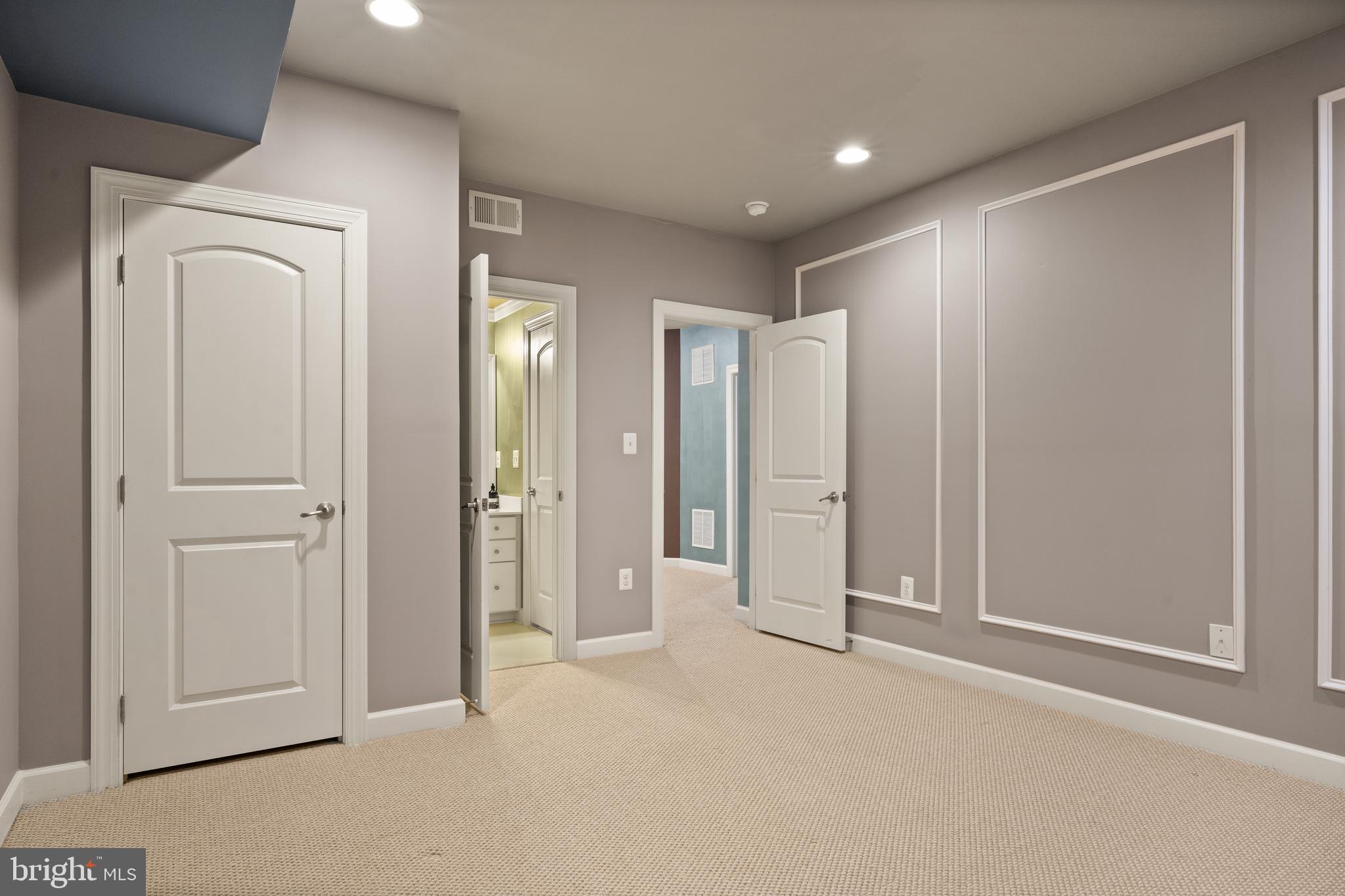 AVONLEA - Residential Lease