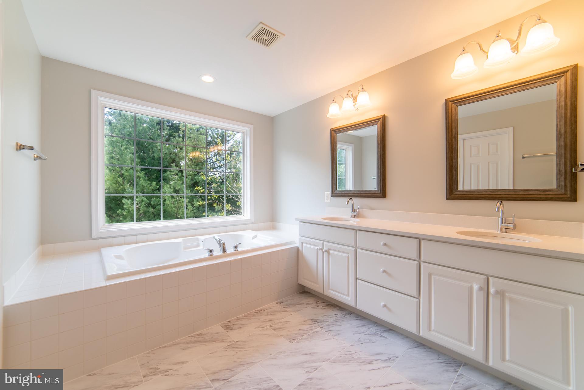 TANNERS RIDGE - Residential